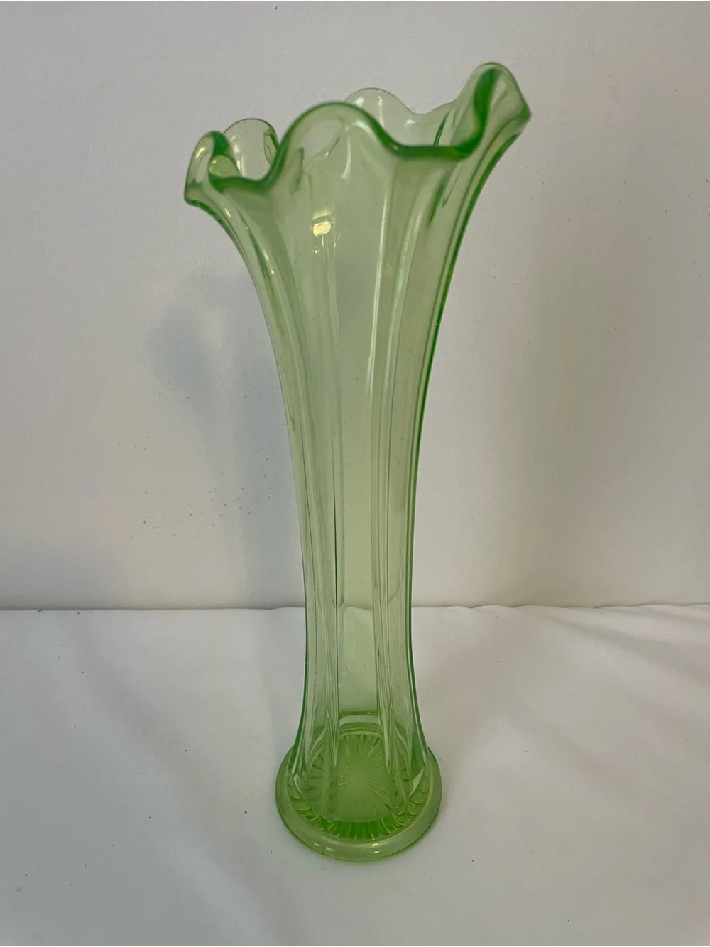 Vintage Uranium Glass Mid Century Modern Swung Vase 11